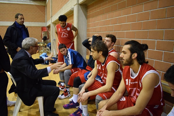 coach-anselmo-parla-alla-squadra